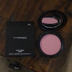 MAC beauty powder pearl blossom